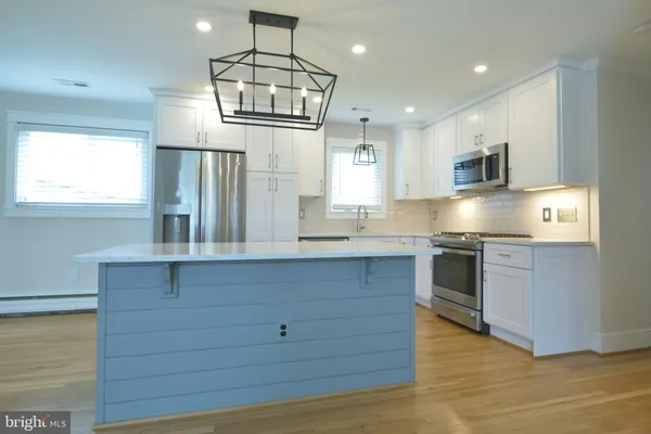 $3,575 | 3817 Ren Road, Fairfax, VA 22030