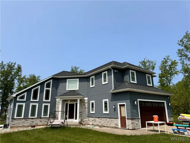 $599,000 | 586 Pavement Road, Lancaster, NY 14086