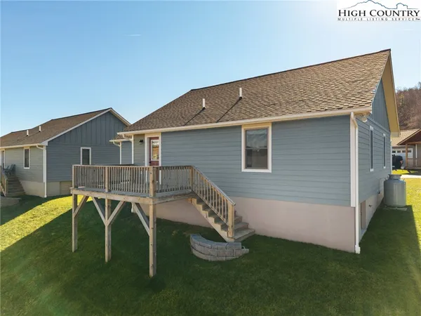 front view of house with a yard