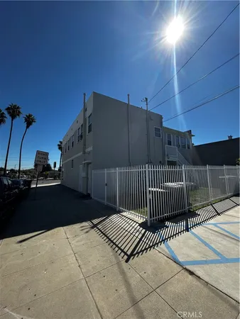 $2,200 | 2339 Long Beach Boulevard, Unit 2339, Long Beach, CA 90806