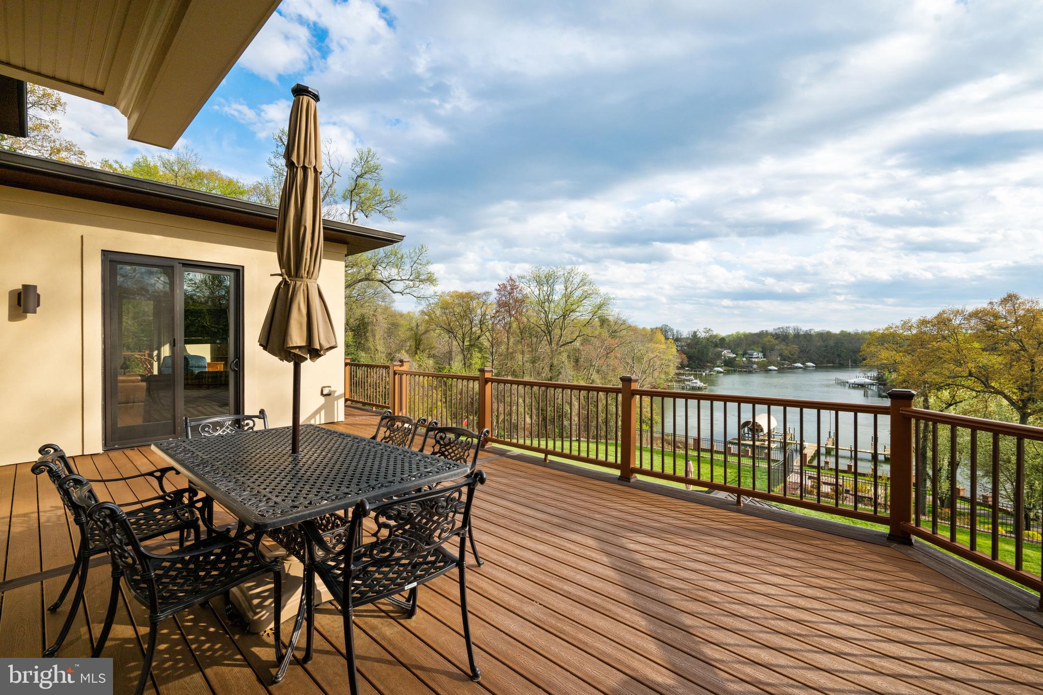 423 Benfield Road Severna Park, MD 21146 - Photo 11 of 50 Great for al fresco dining!