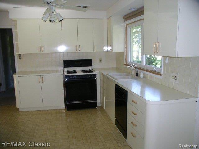 1285 Lenox Road Bloomfield Hills, MI 48304 - Photo 7 of 15 P1014597
