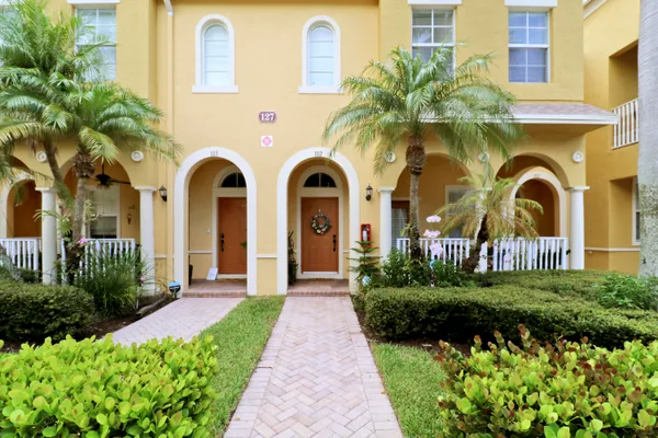 $499,000 | 127 Seagrape Drive, Unit 102, Jupiter, FL 33458