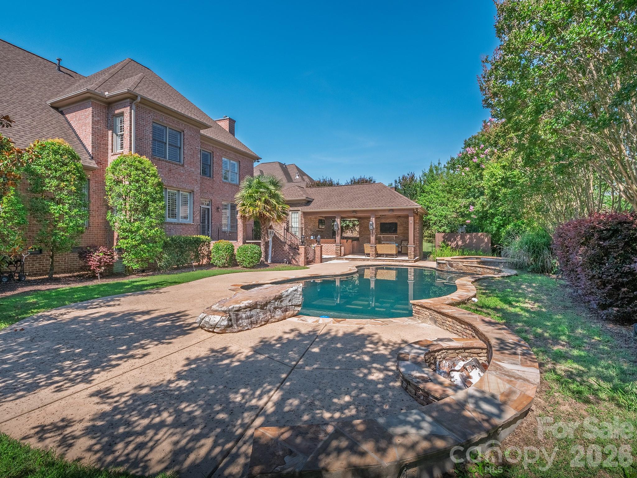 8208 Wingard Road Waxhaw, NC 28173 - Photo 2 of 40
