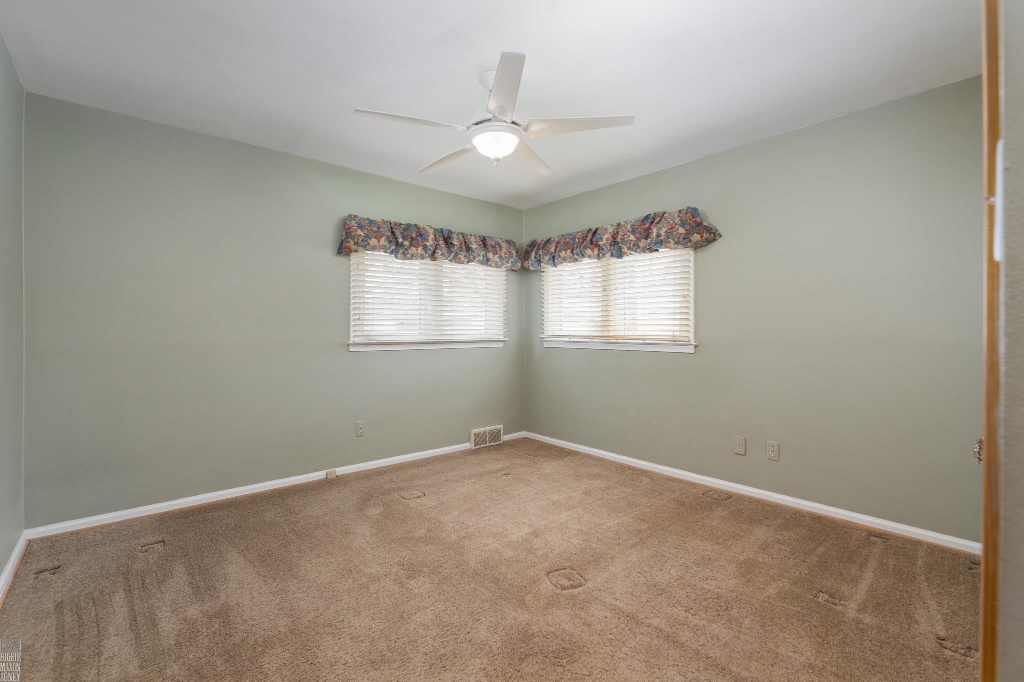 1831 Prestwick Road Grosse Pointe Woods, MI 48236 - Photo 15 of 26