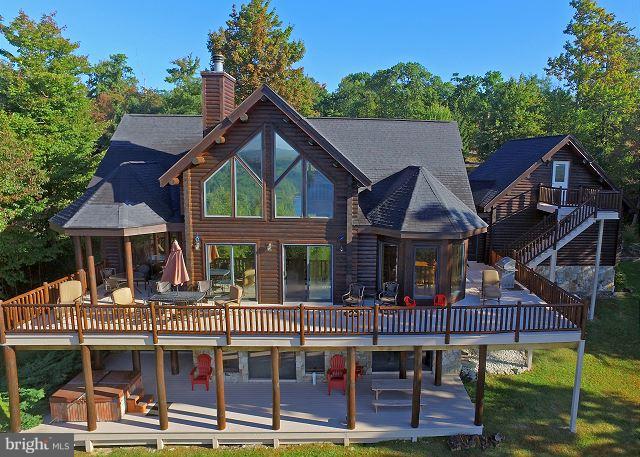 646 Mountaintop Road McHenry, MD 21541 - Photo 2 of 30 Exterior (Front)