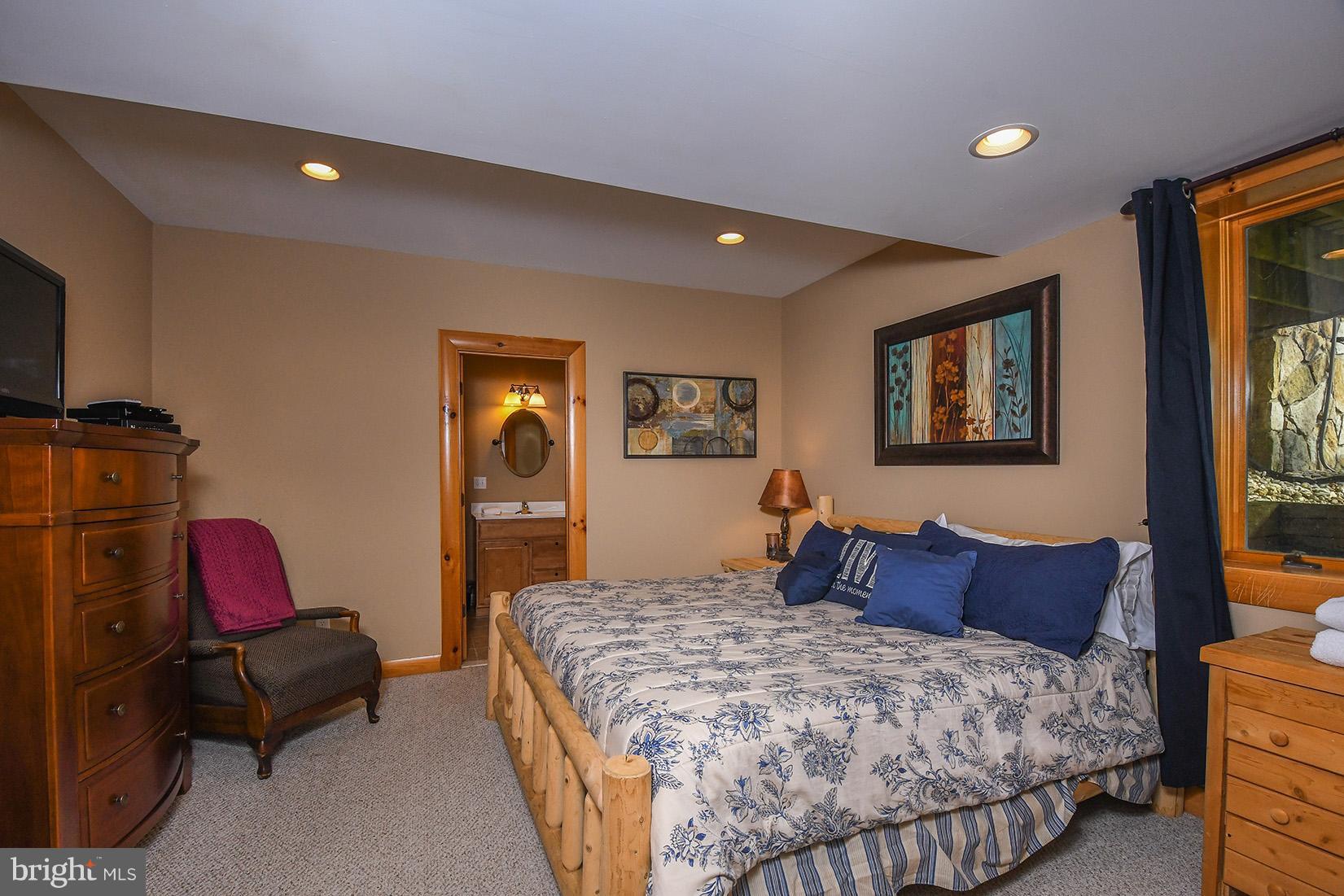 646 Mountaintop Road McHenry, MD 21541 - Photo 19 of 30 Bedroom