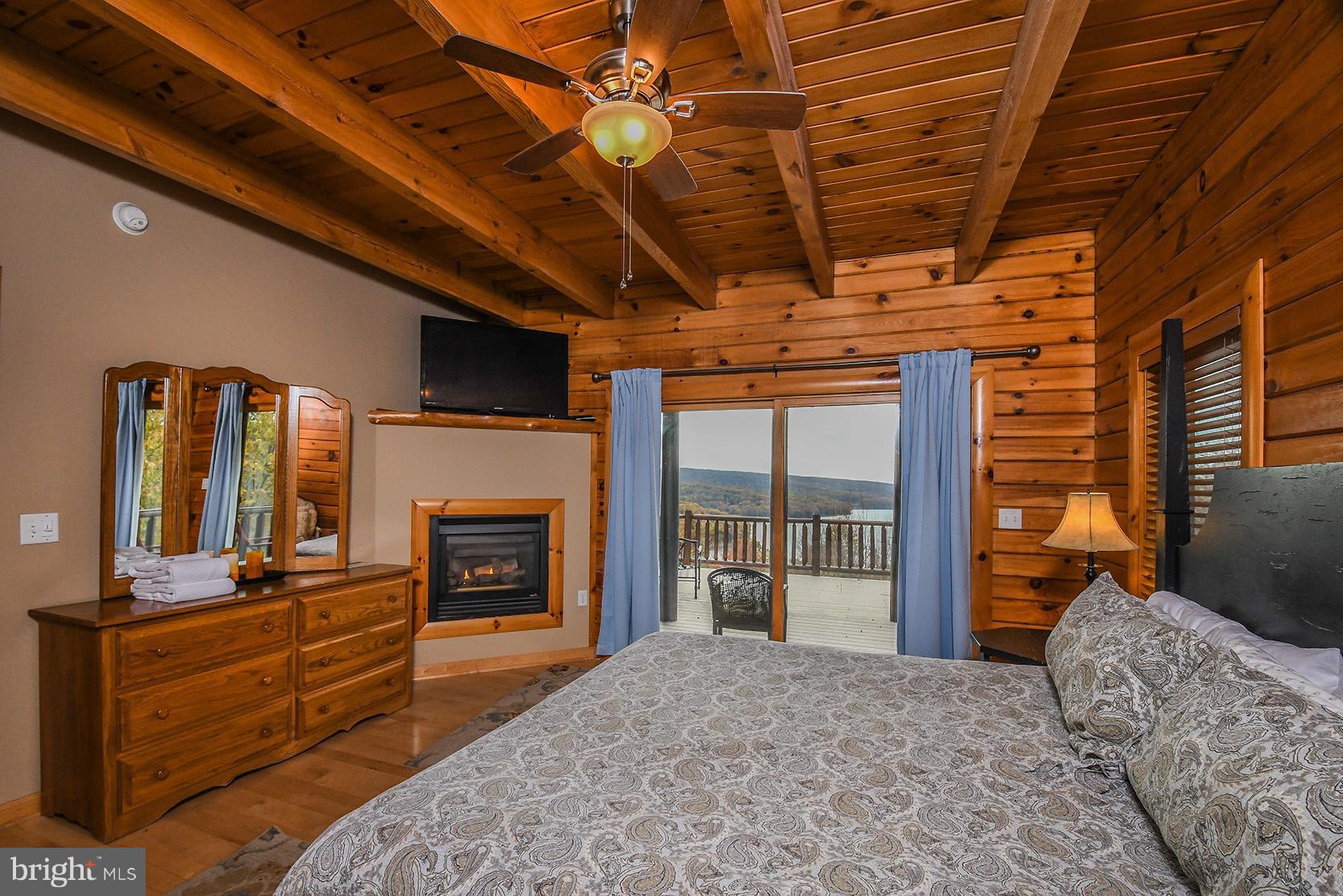 646 Mountaintop Road McHenry, MD 21541 - Photo 24 of 30 Bedroom