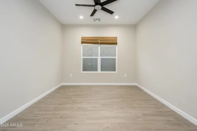 $1,365,000 | 21307 North 59th Terrace, Phoenix, AZ 85054