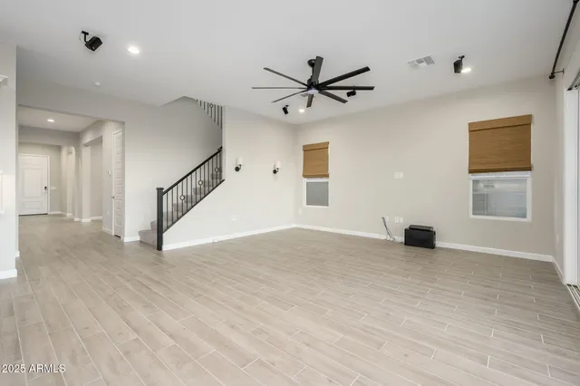 $1,365,000 | 21307 North 59th Terrace, Phoenix, AZ 85054