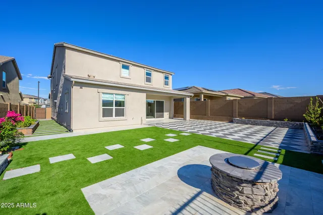 $1,365,000 | 21307 North 59th Terrace, Phoenix, AZ 85054