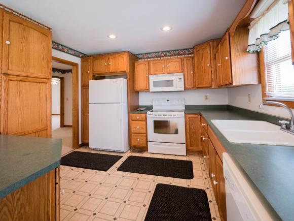 16588 Aberdeen Road Cross Plains, IN 47017 - Photo 3 of 22 Gallery Image 3