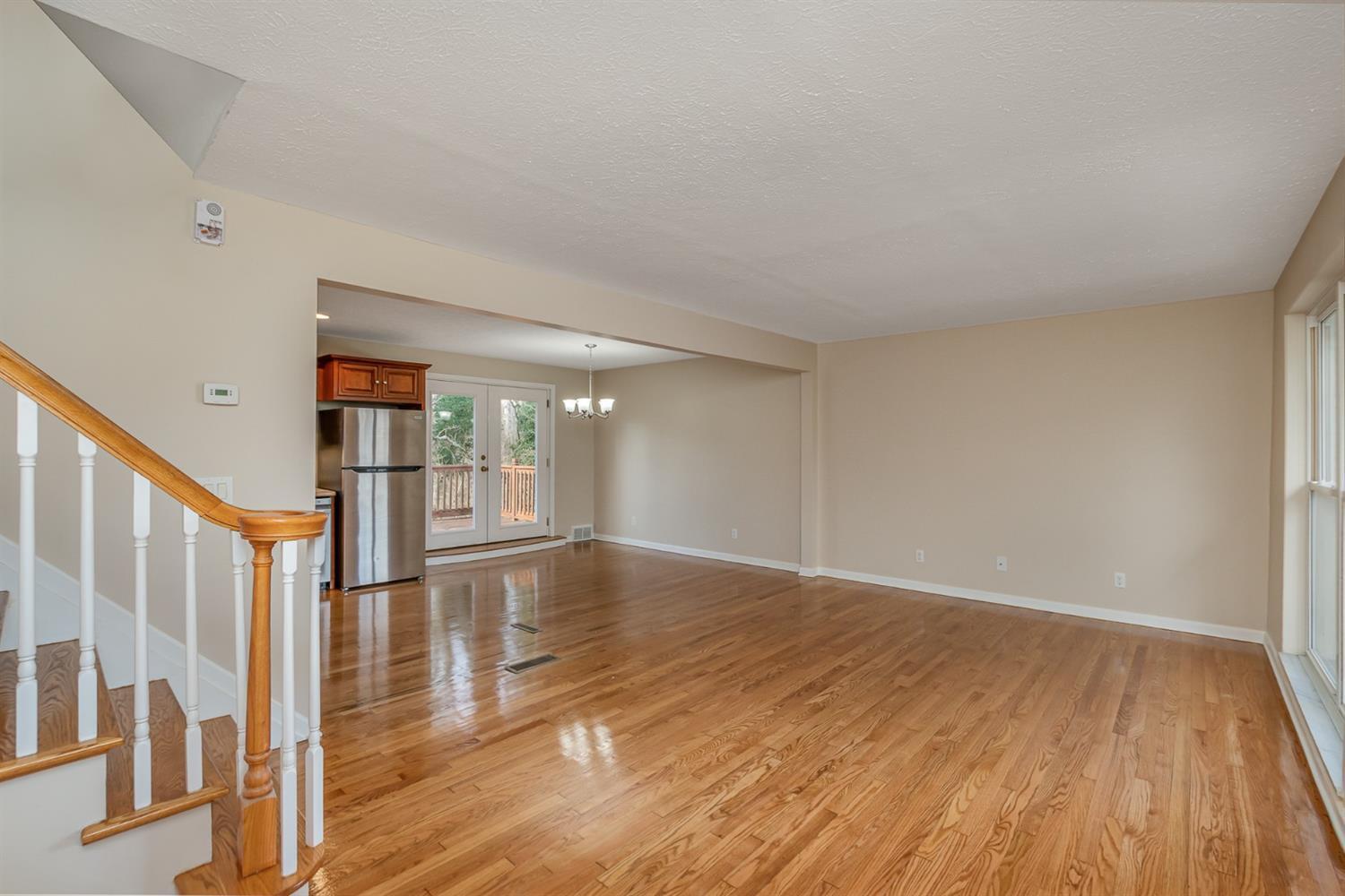 2133 Adams Road Cincinnati, OH 45231 - Photo 4 of 22 Gallery Image 4