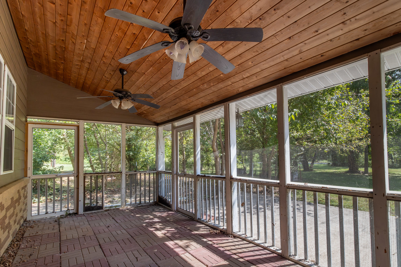 1591 North Reed Station Road Carbondale, IL 62901 - Photo 20 of 32 Gallery Image 20