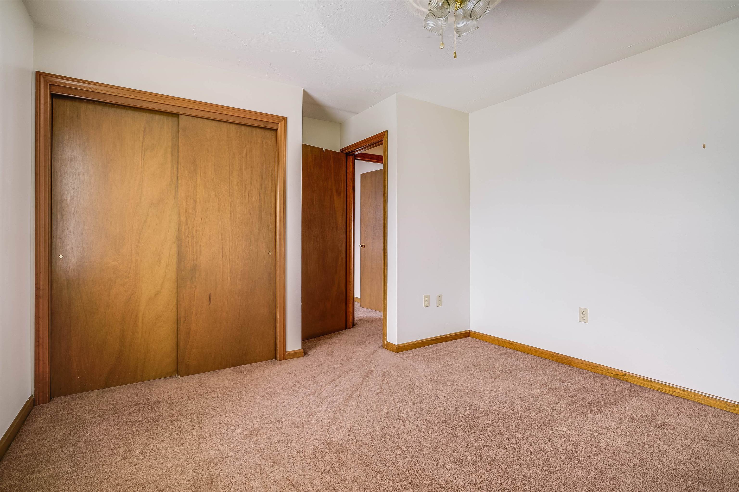 629 Montgomery Street Manchester, NH 03102 - Photo 12 of 40