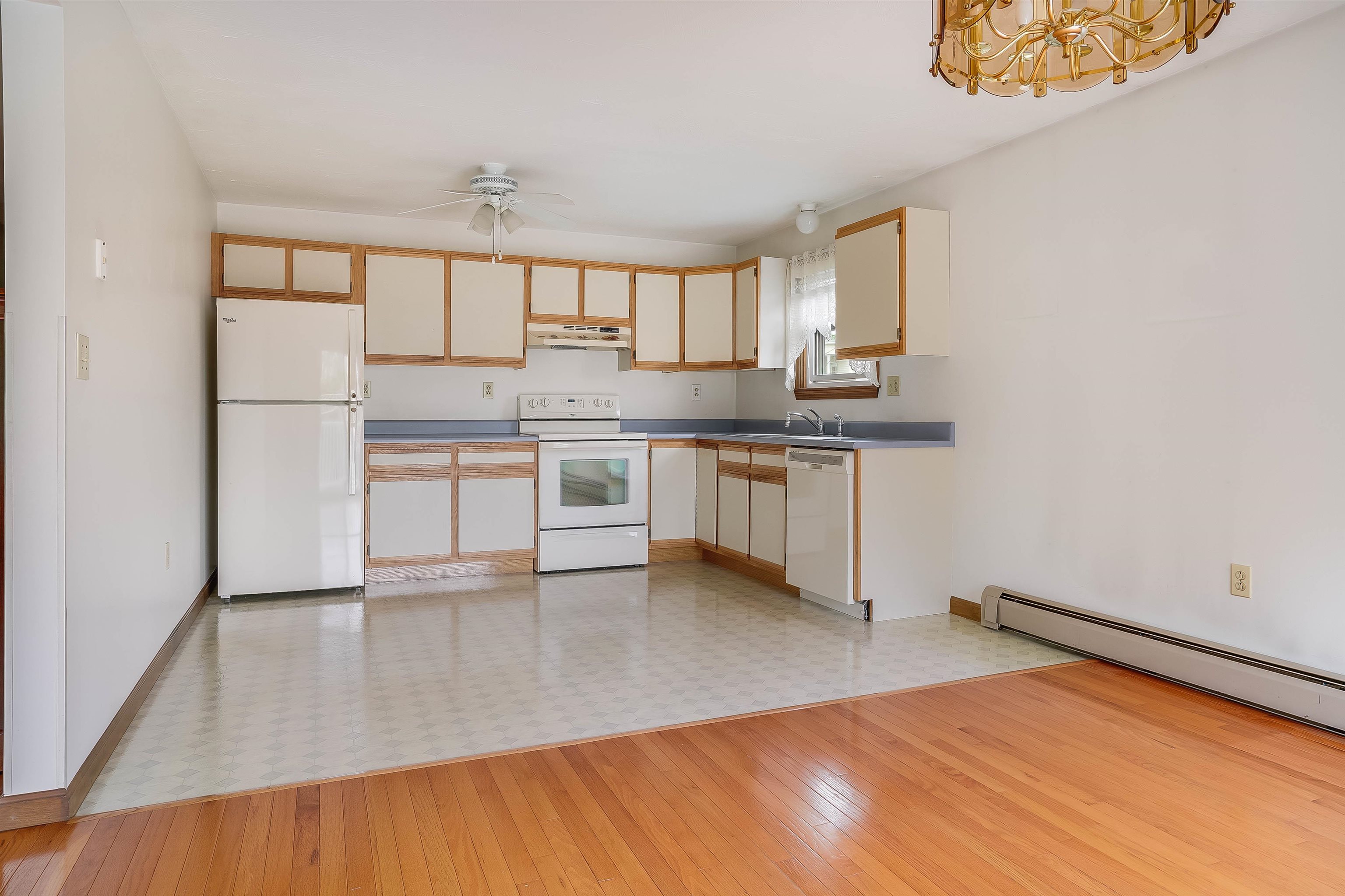 629 Montgomery Street Manchester, NH 03102 - Photo 23 of 40