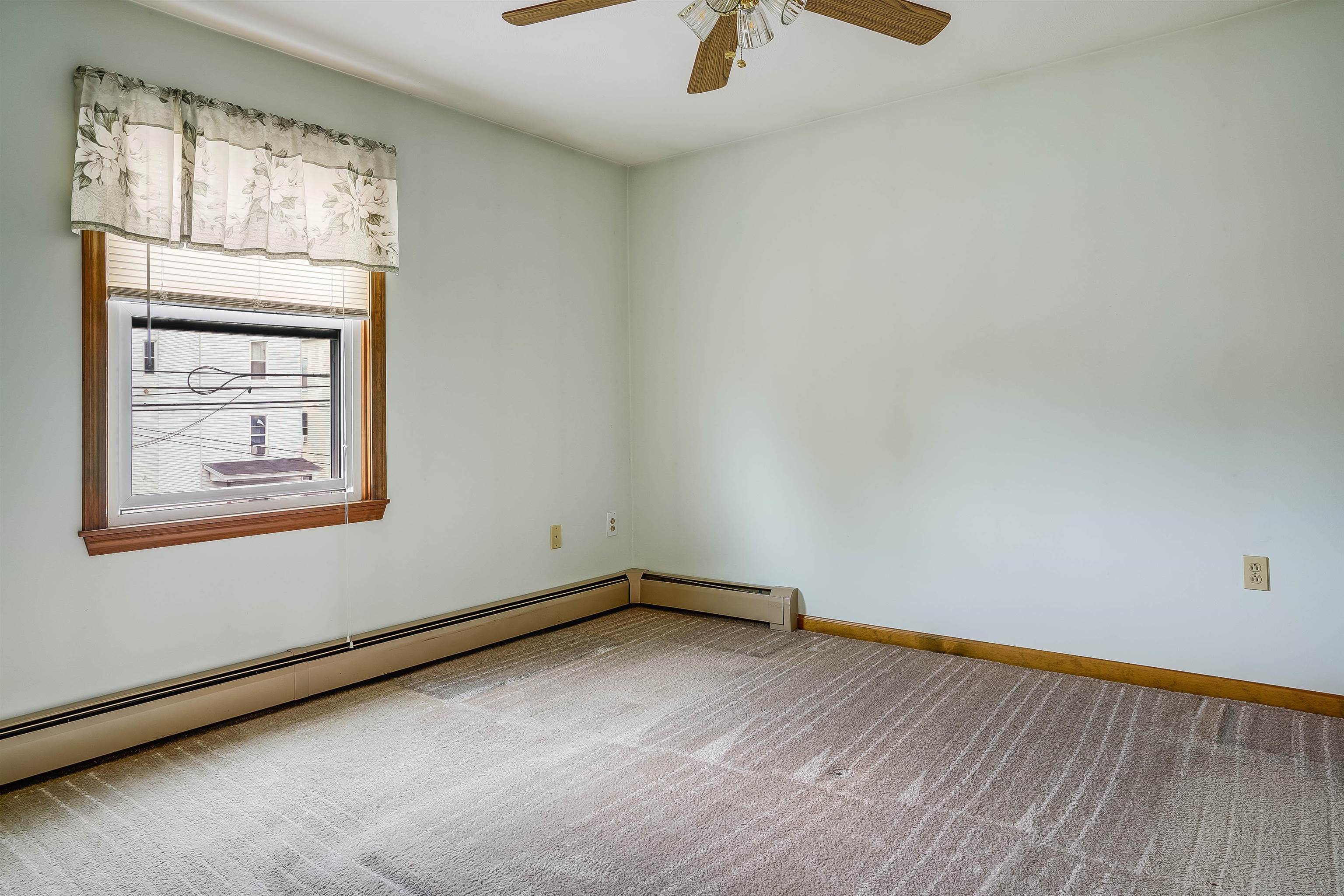 629 Montgomery Street Manchester, NH 03102 - Photo 26 of 40