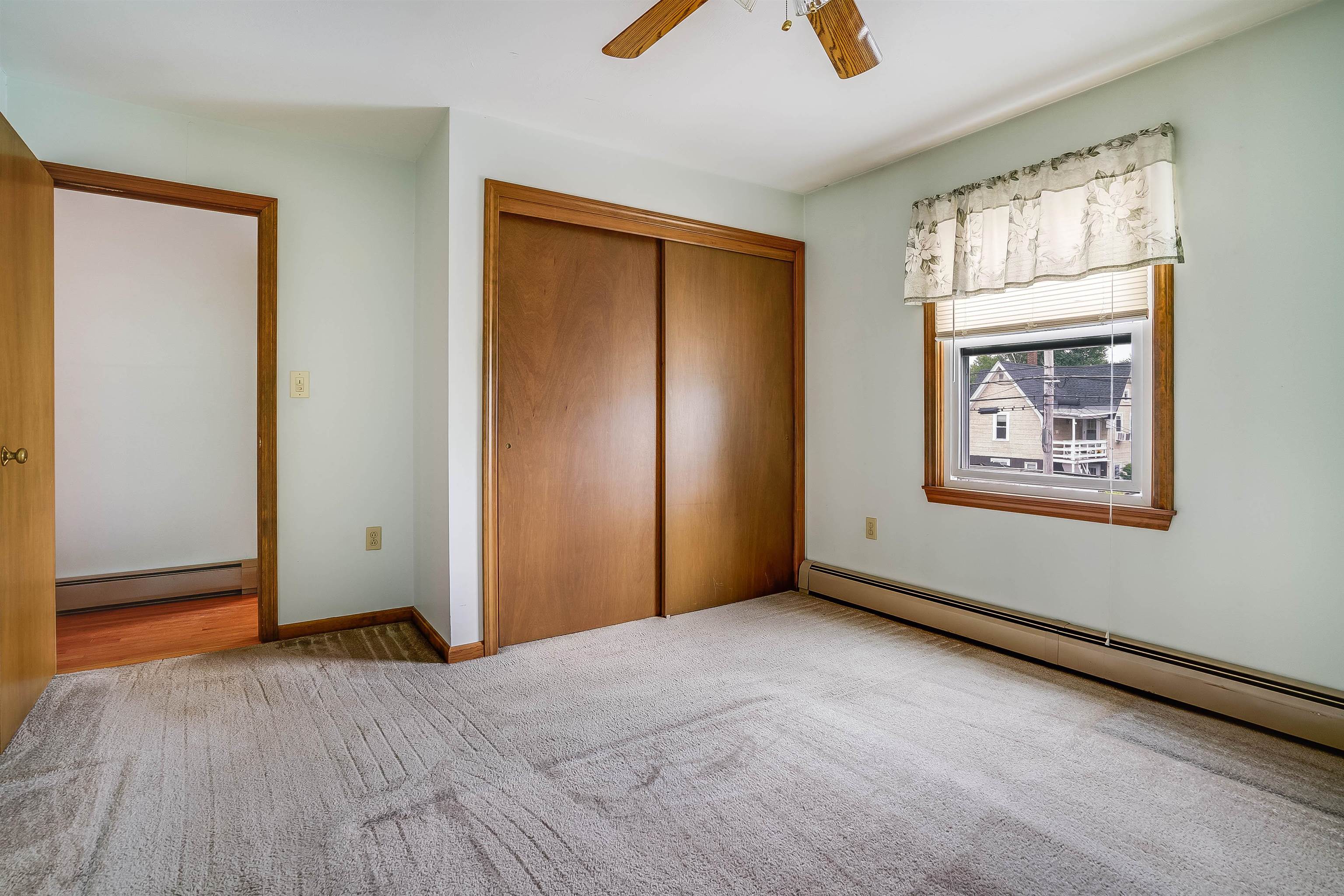 629 Montgomery Street Manchester, NH 03102 - Photo 27 of 40