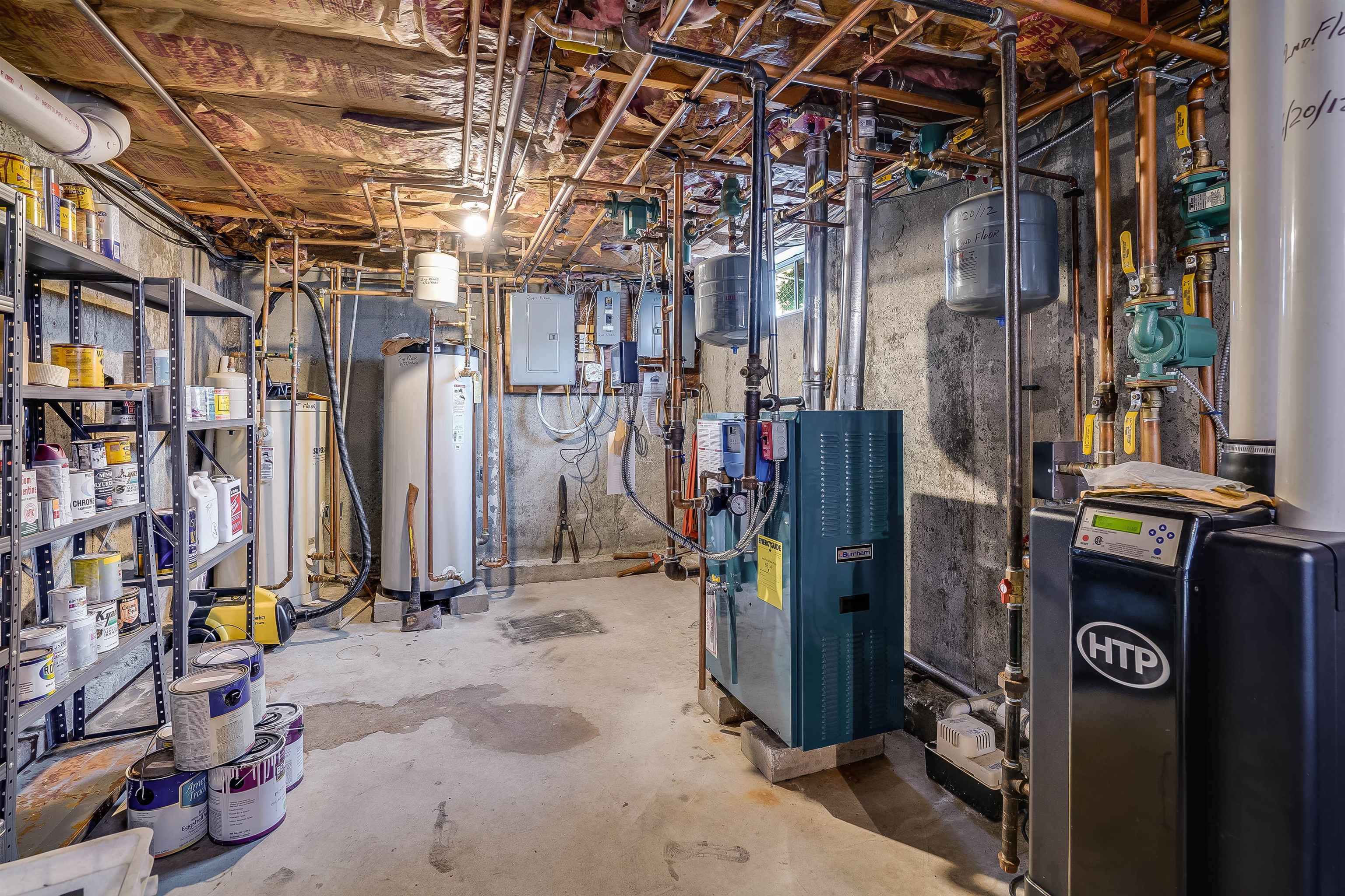 629 Montgomery Street Manchester, NH 03102 - Photo 33 of 40