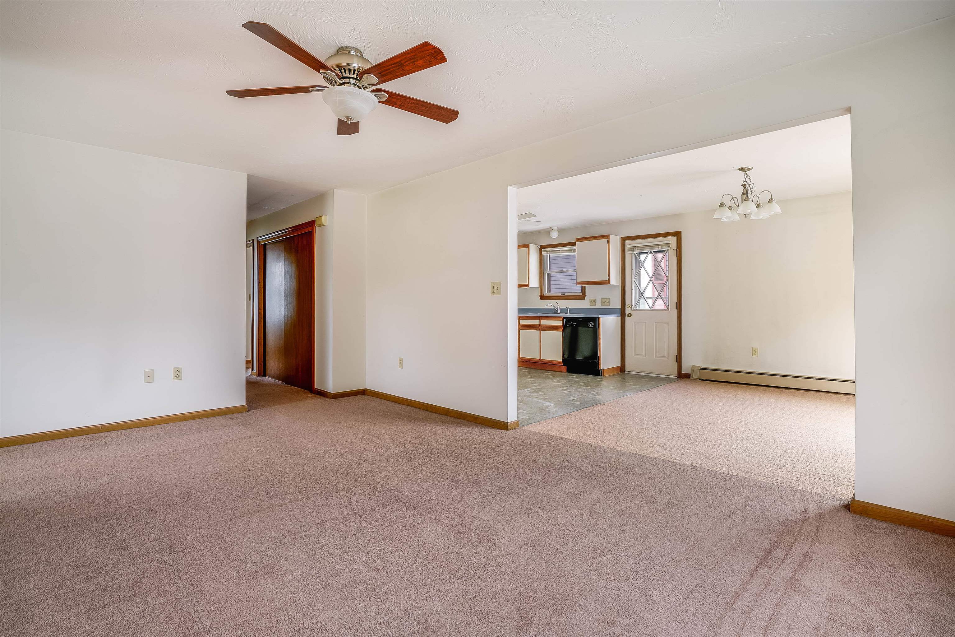 629 Montgomery Street Manchester, NH 03102 - Photo 39 of 40