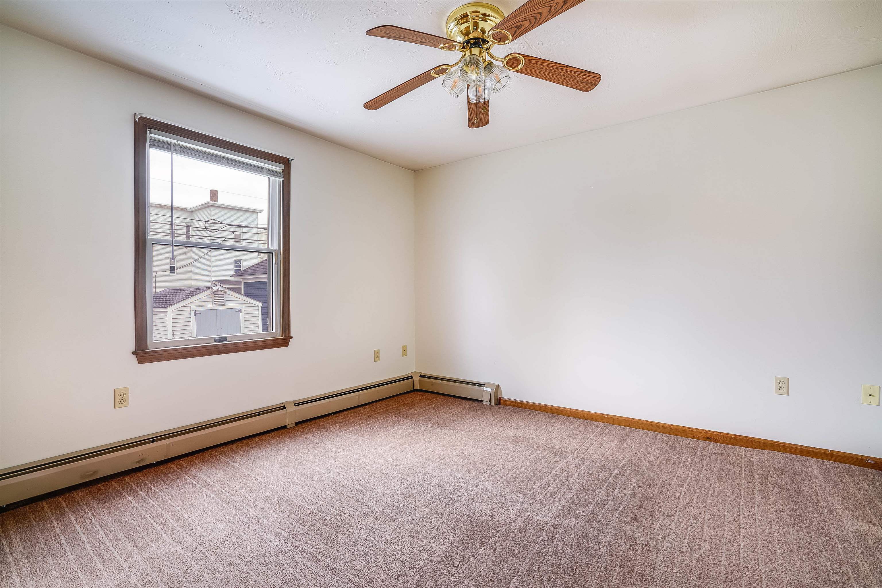 629 Montgomery Street Manchester, NH 03102 - Photo 8 of 40