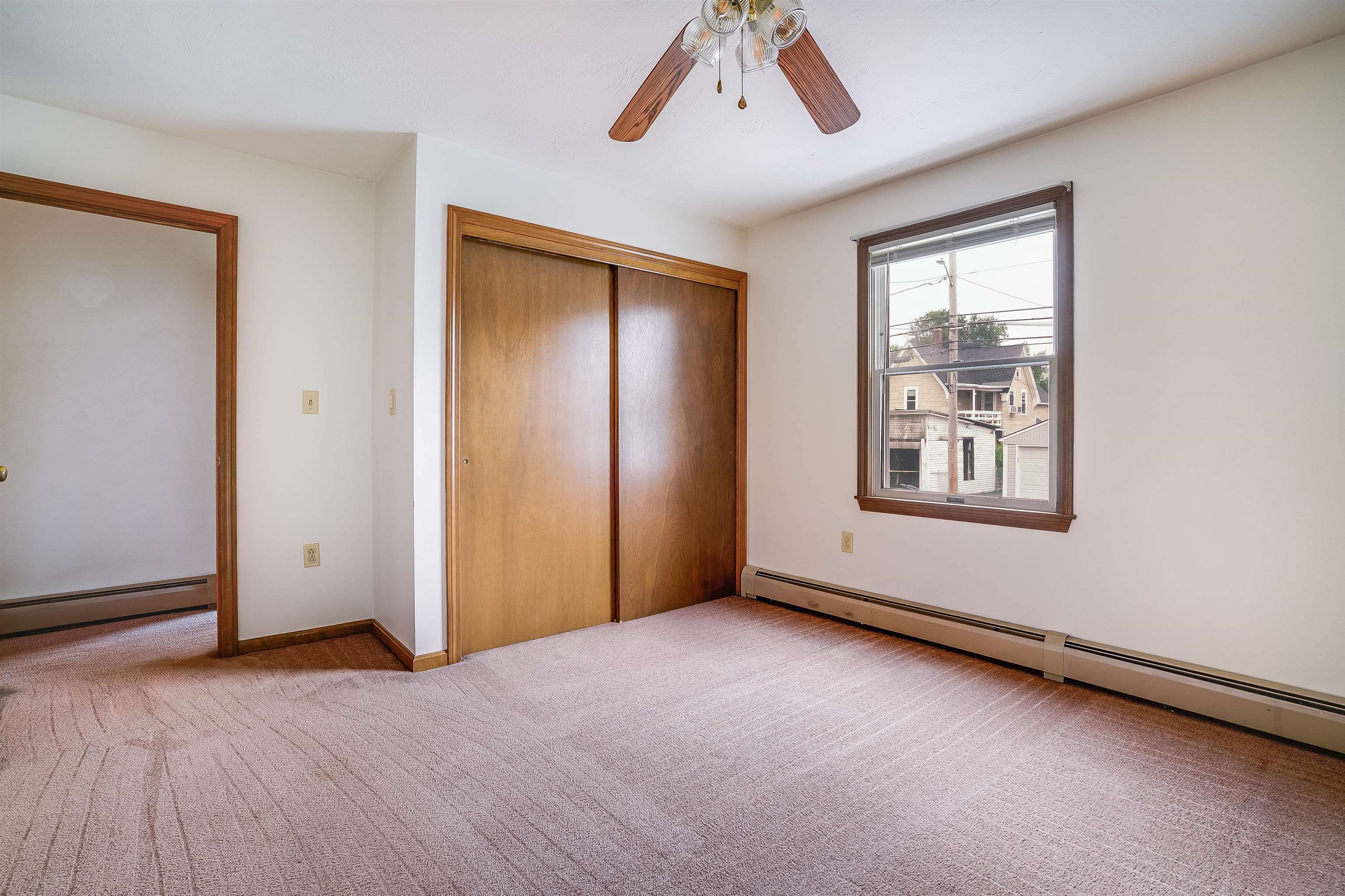 629 Montgomery Street Manchester, NH 03102 - Photo 9 of 40