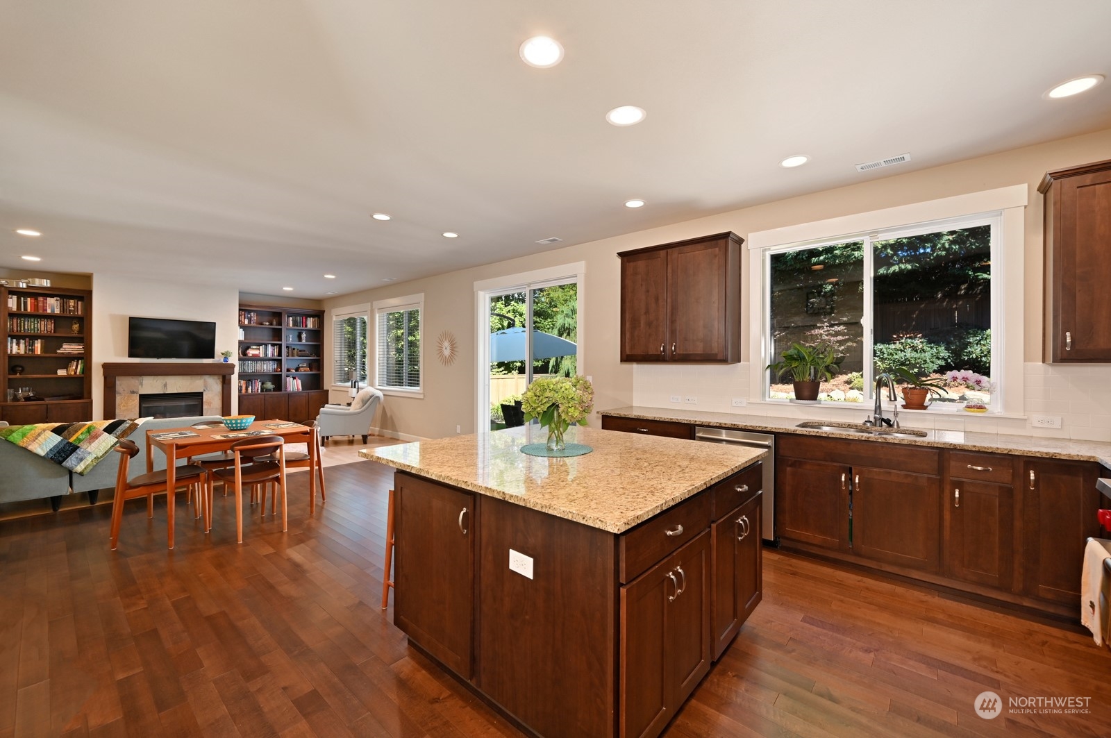 6224 Northeast 1st Street Renton, WA 98059 - Photo 11 of 40 Gallery Image 11