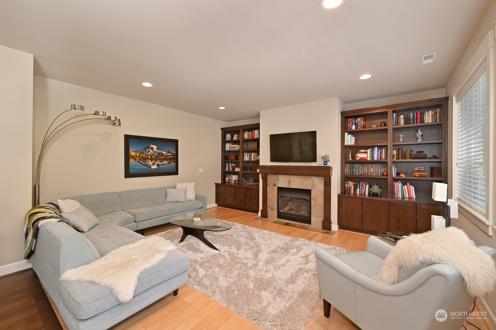 6224 Northeast 1st Street Renton, WA 98059 - Photo 13 of 40 Gallery Image 13