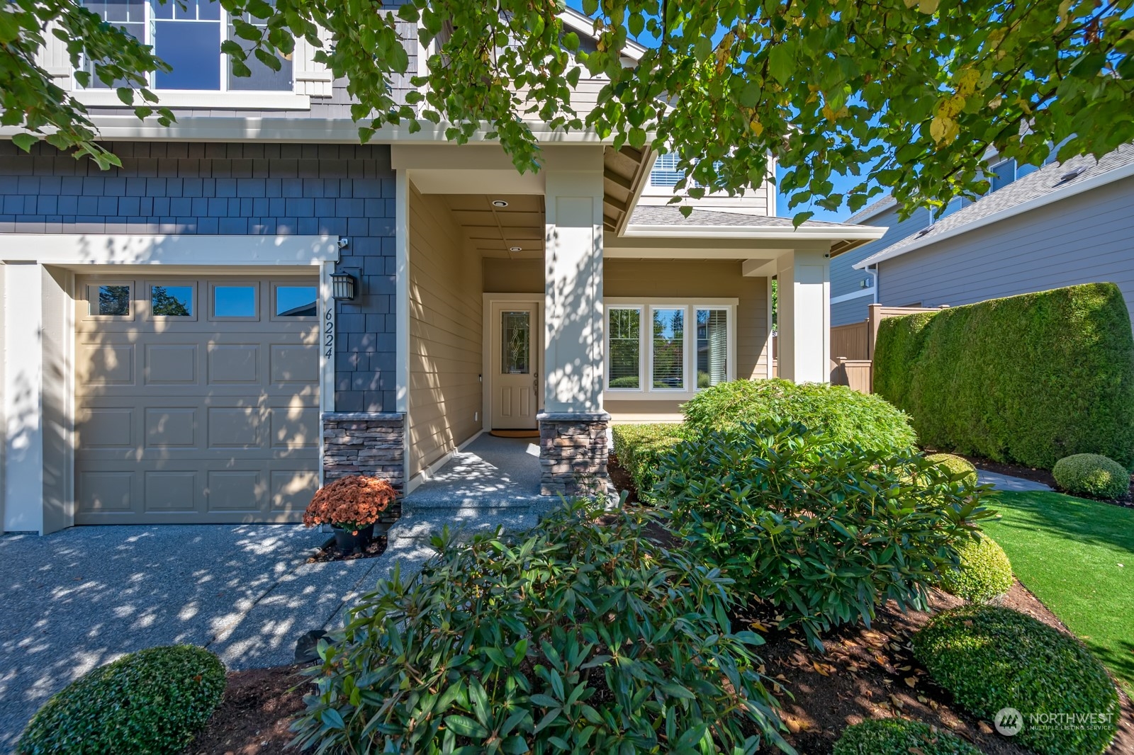 6224 Northeast 1st Street Renton, WA 98059 - Photo 2 of 40 Gallery Image 2