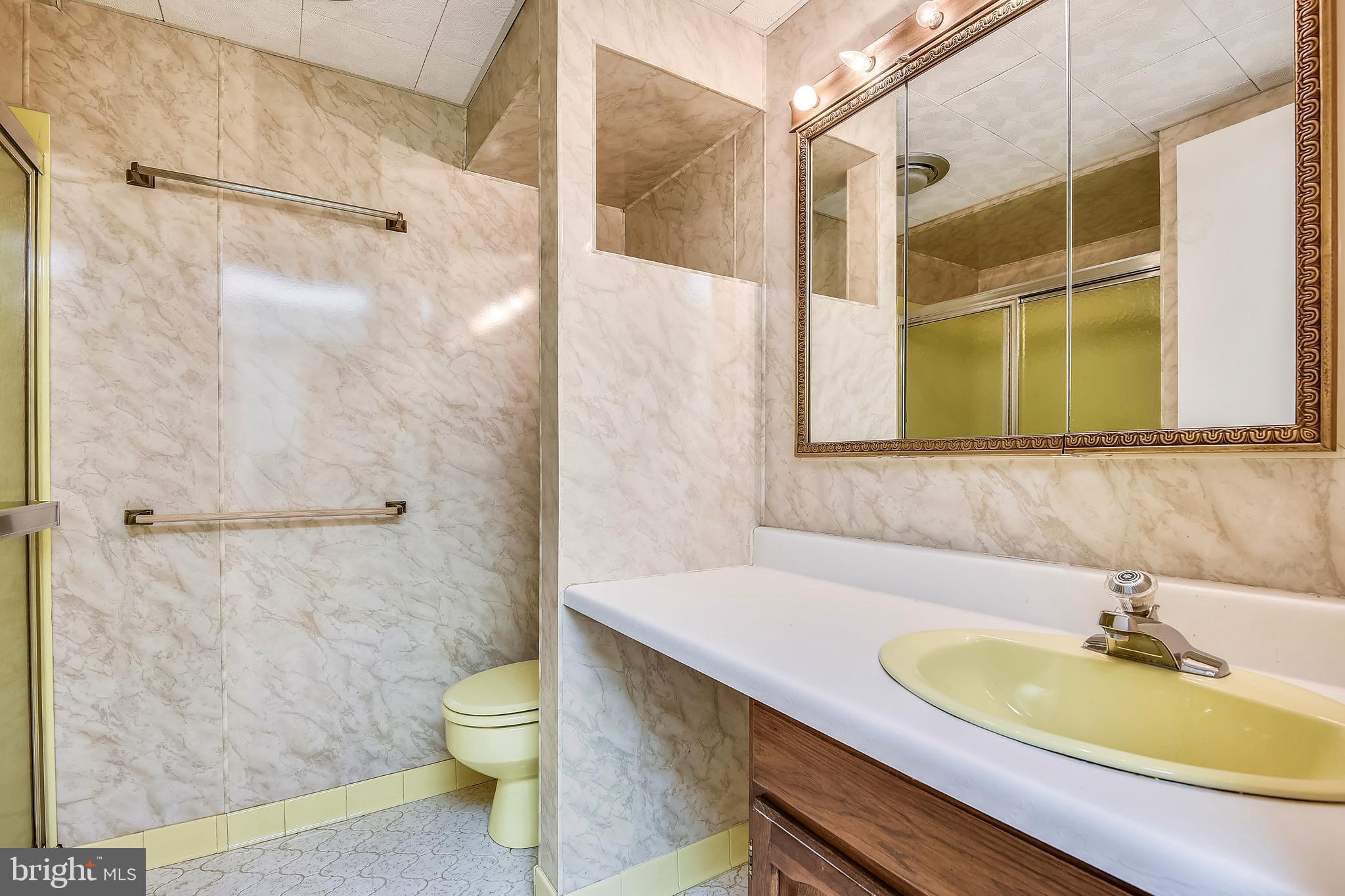2506 Harwood Road Baltimore, MD 21234 - Photo 19 of 29 Bath