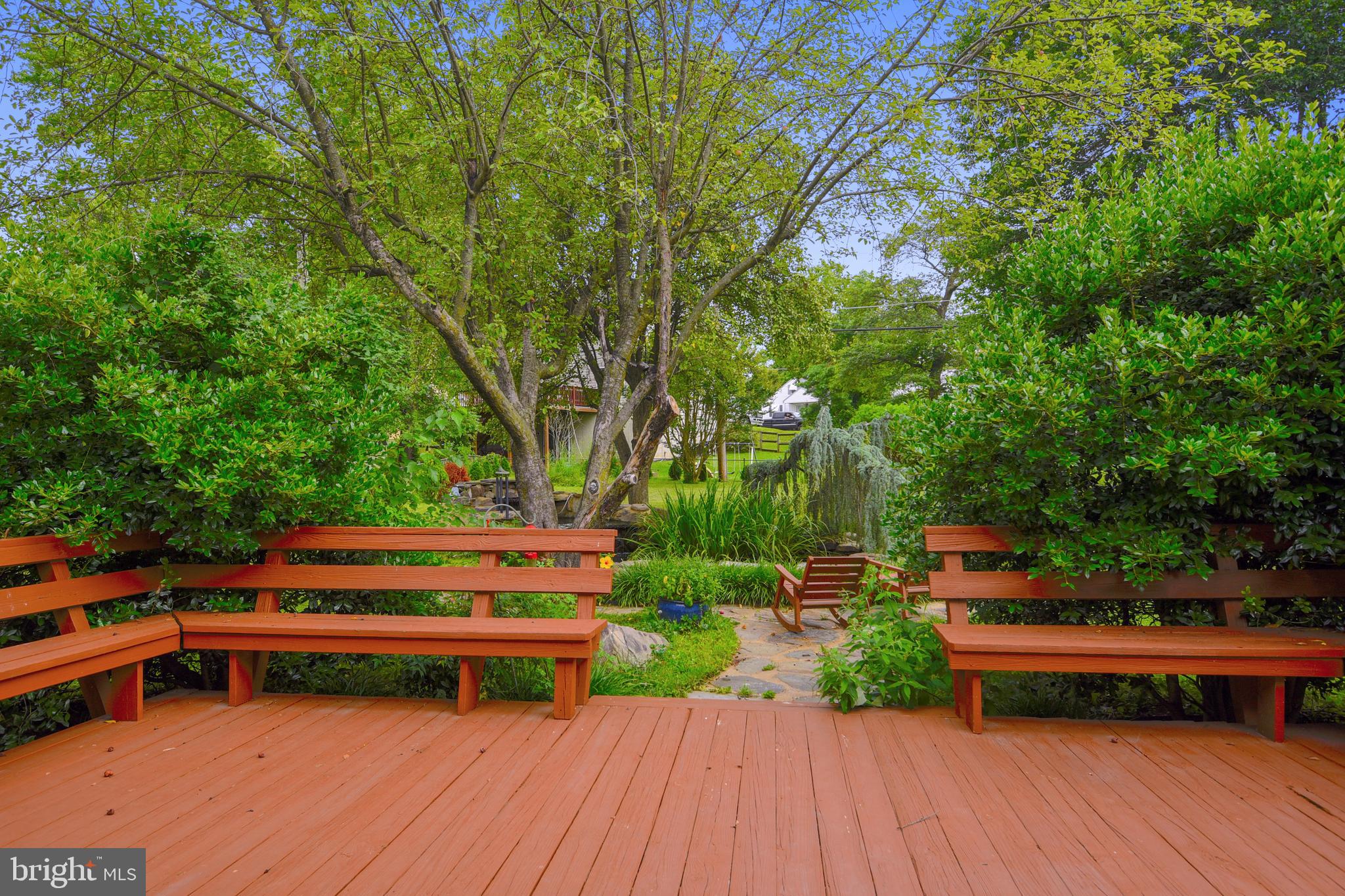 2506 Harwood Road Baltimore, MD 21234 - Photo 24 of 29 Deck