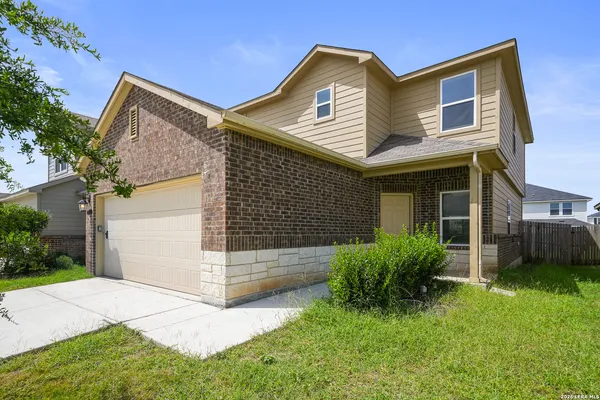 $225,000 | 4019 Asher Alley, St. Hedwig, TX 78152