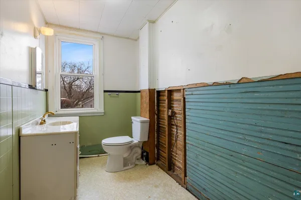 $40,000 | 404 Itasca Avenue, Hibbing, MN 55746