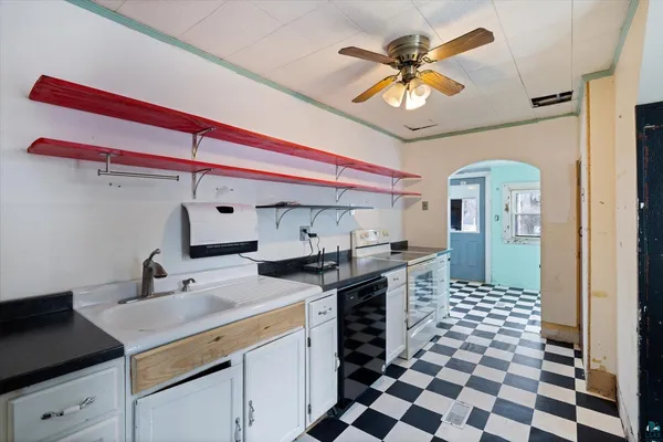 $50,000 | 404 Itasca Avenue, Hibbing, MN 55746