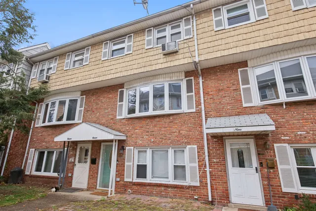 $499,000 | 11 Elna Court, Bayonne, NJ 07002