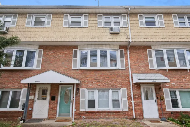 $499,000 | 11 Elna Court, Bayonne, NJ 07002