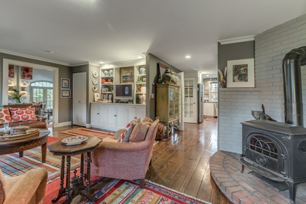 23 Swan Road Winchester, MA 01890 - Photo 11 of 30