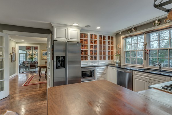 23 Swan Road Winchester, MA 01890 - Photo 15 of 30