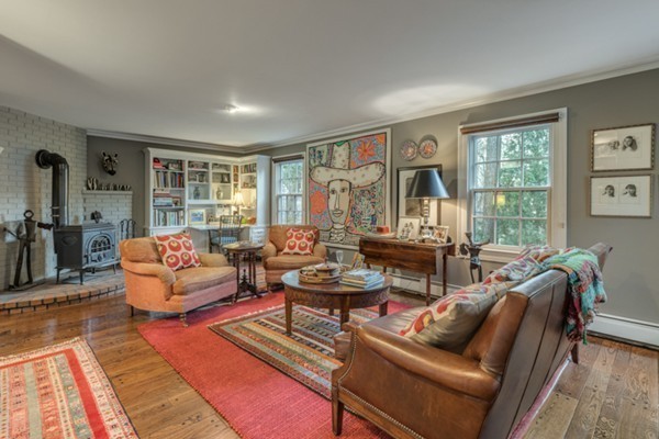 23 Swan Road Winchester, MA 01890 - Photo 9 of 30
