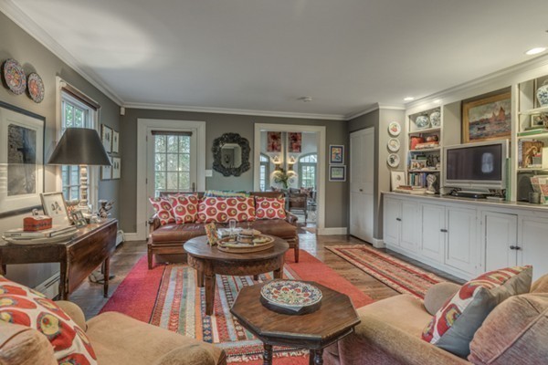 23 Swan Road Winchester, MA 01890 - Photo 10 of 30