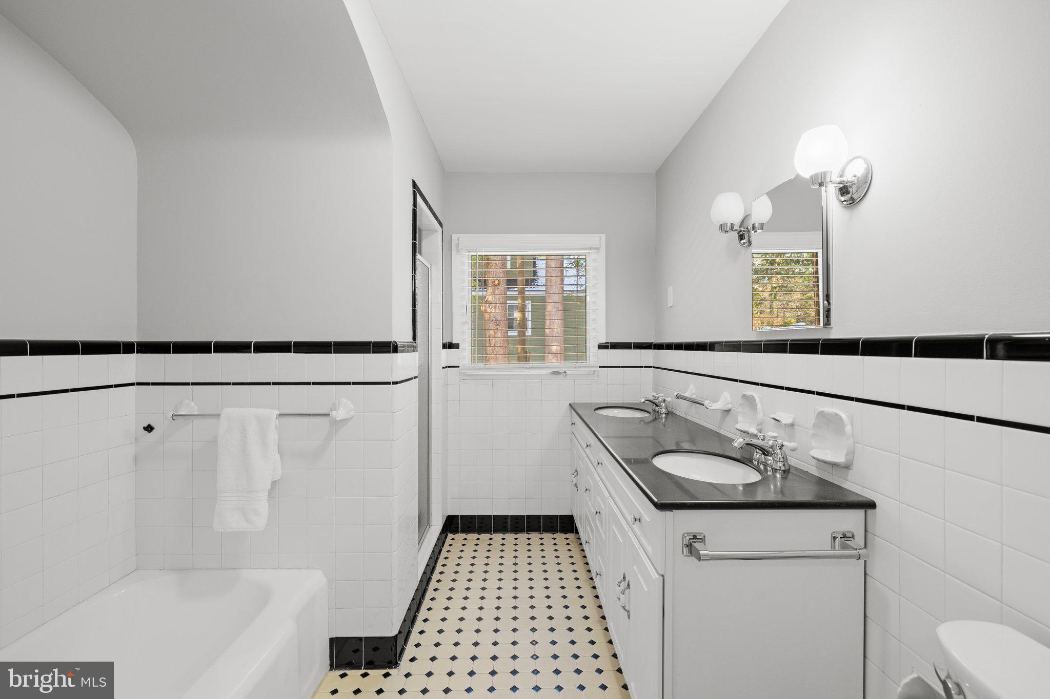 1011 Evergreen Road Yardley, PA 19067 - Photo 27 of 44 Gallery Image 27