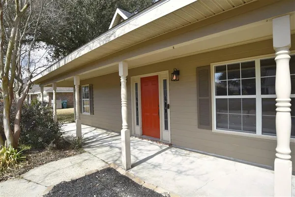 $420,000 | 1906 Deepwoods Drive, Lake Charles, LA 70605