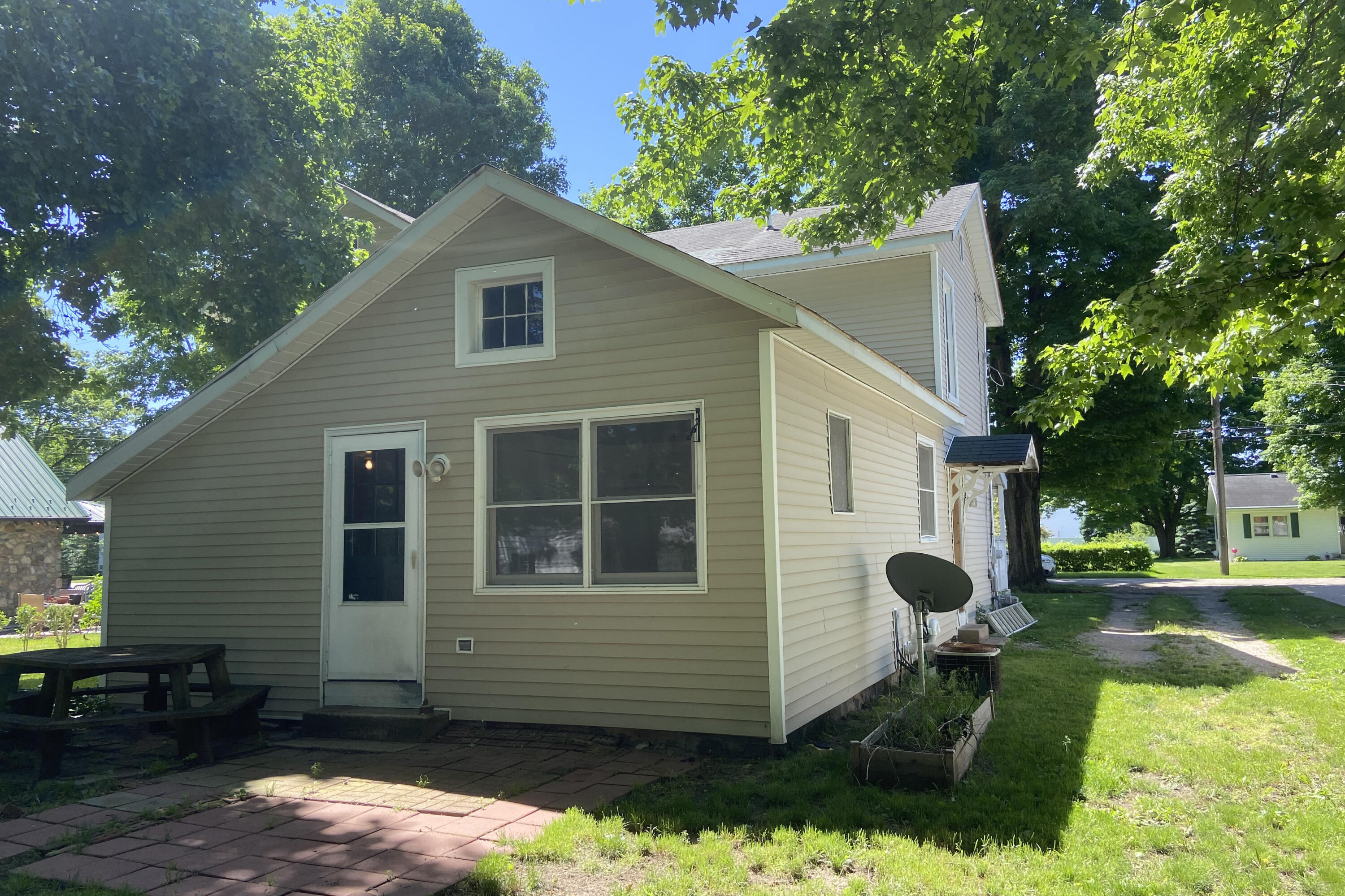 219 State Street Mendon, MI 49072 - Photo 23 of 26 219 E State 3
