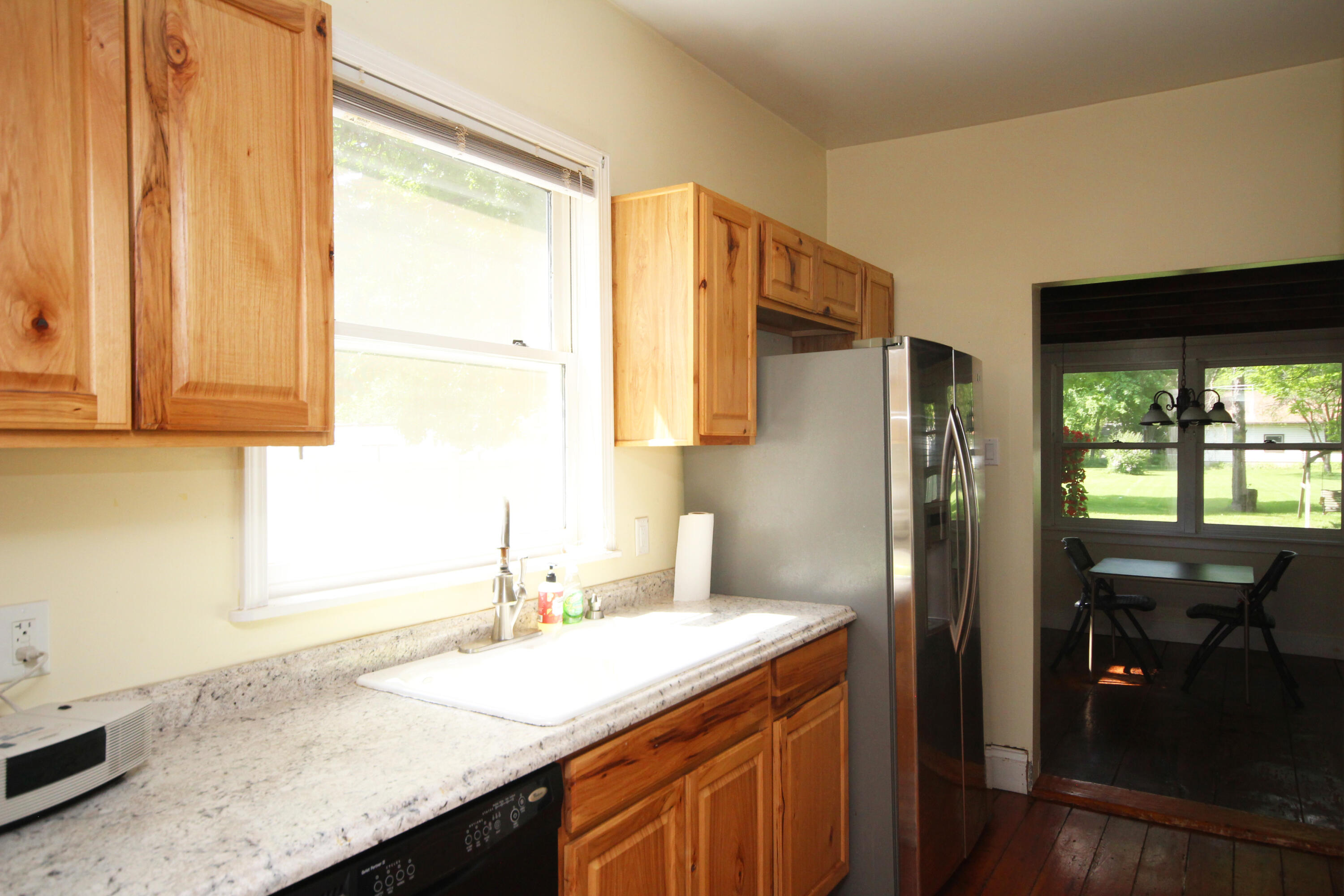 219 State Street Mendon, MI 49072 - Photo 5 of 26 219 E State 30
