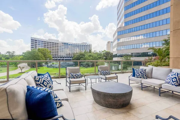 $3,399 | 7 Riverway, Unit 1703, Houston, TX 77056