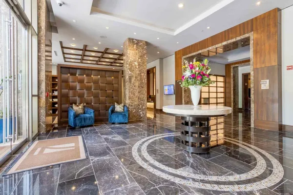 $3,399 | 7 Riverway, Unit 1703, Houston, TX 77056