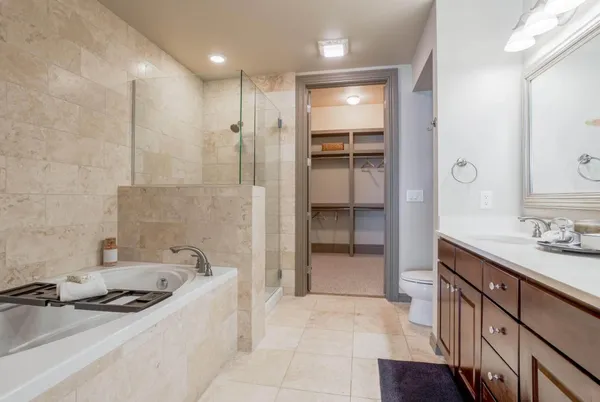 $3,399 | 7 Riverway, Unit 1703, Houston, TX 77056