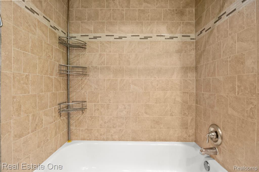 18035 Reed Street Melvindale, MI 48122 - Photo 17 of 37