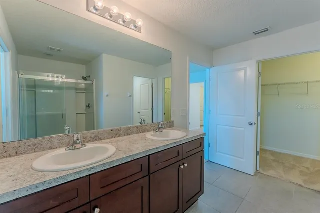 $380,999 | 2942 Northeast 46th Avenue, Ocala, FL 34470