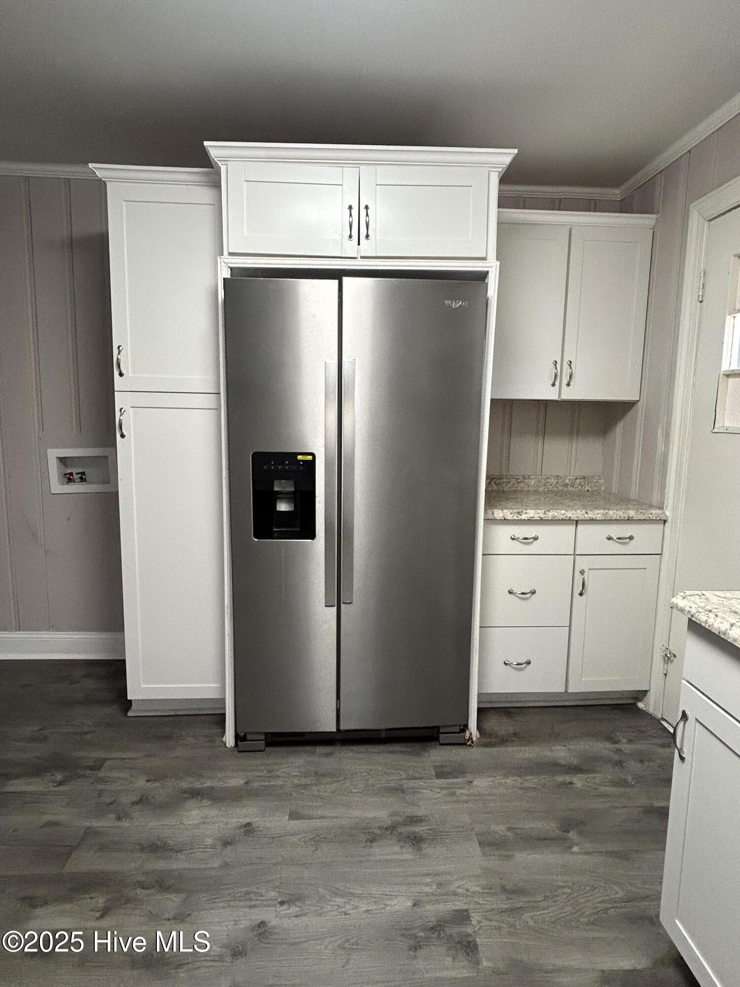 206 Waldrop Road Dudley, NC 28333 - Photo 8 of 55 Refrigerator nook